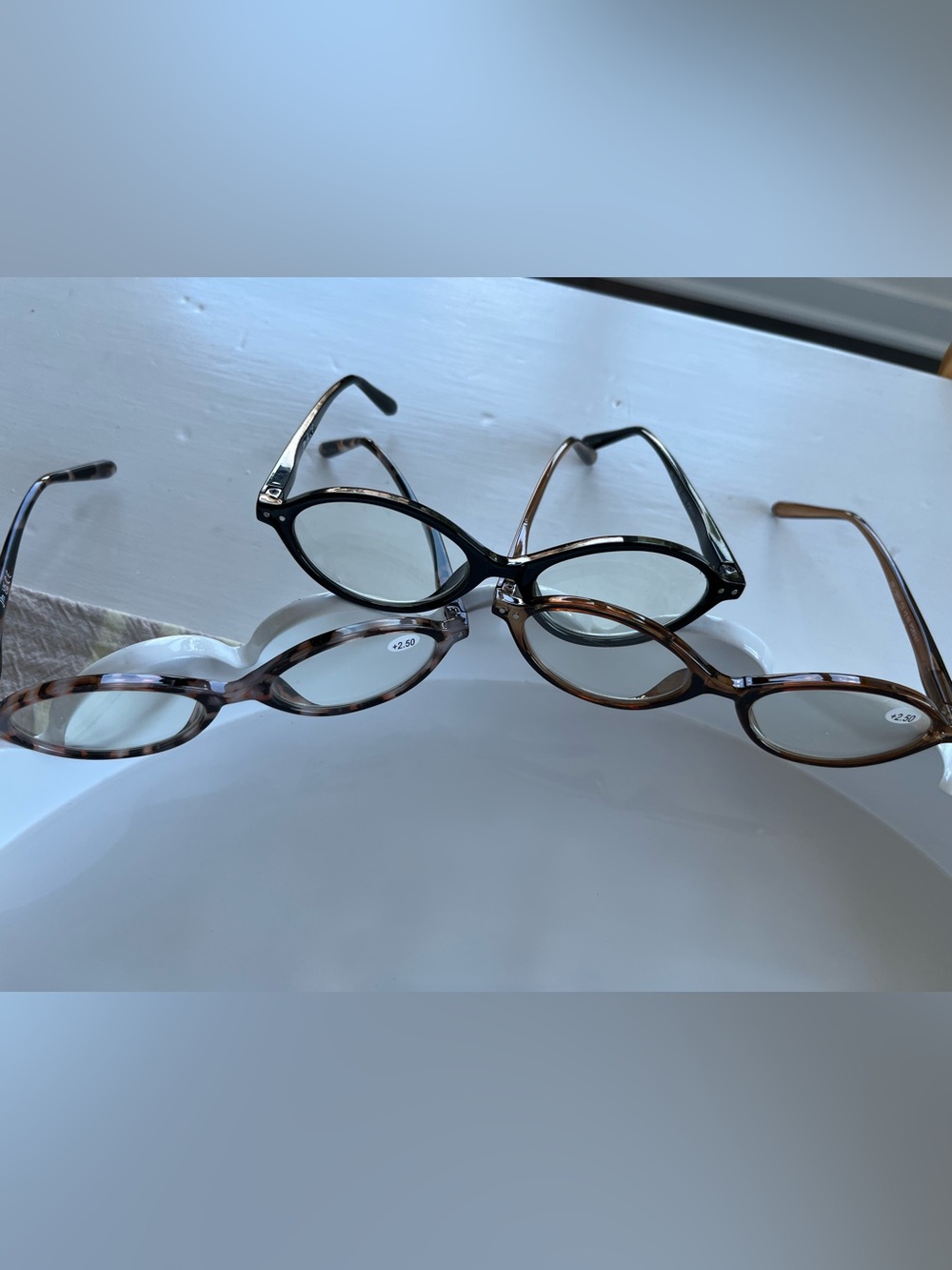 3 pairs of chic oval reader glasses 2.50 magnification